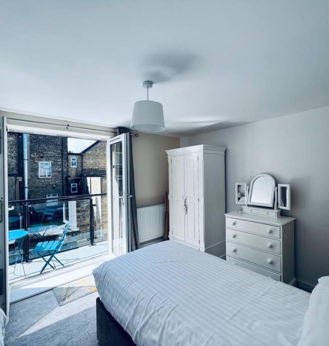 100 Steps To Broadstairs Beach - 2 Bedroom 3 Beds Extérieur photo