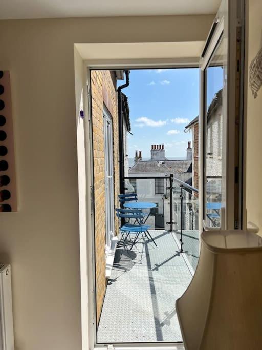 100 Steps To Broadstairs Beach - 2 Bedroom 3 Beds Extérieur photo